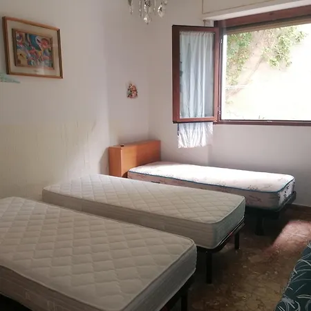 Riviera Searooms Con Cucina Séjour chez l'habitant
